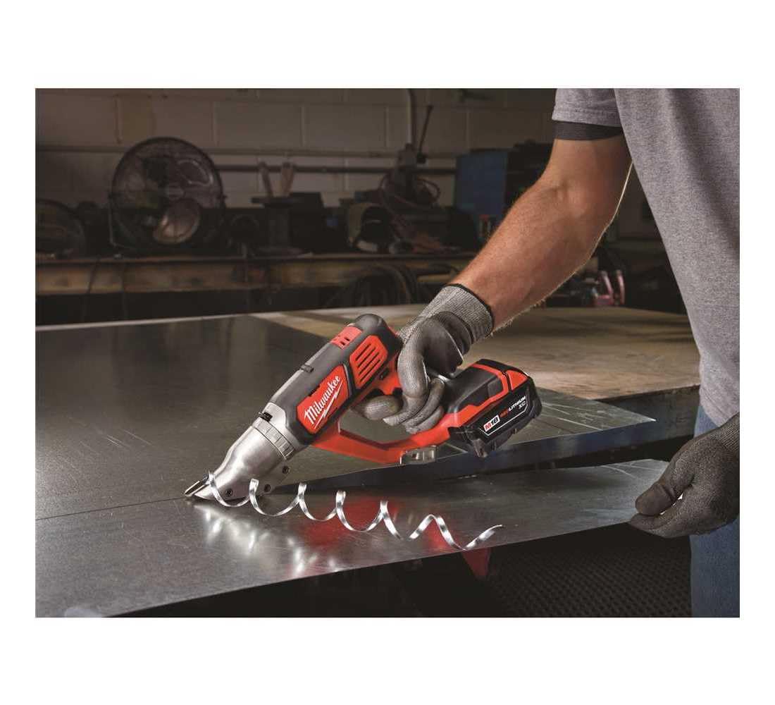 Milwaukee 2635-20 durable build quality image signaling reliable tool life.