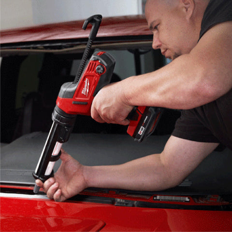 Milwaukee 2641-20 easy dispensing action reduces user fatigue during projects.