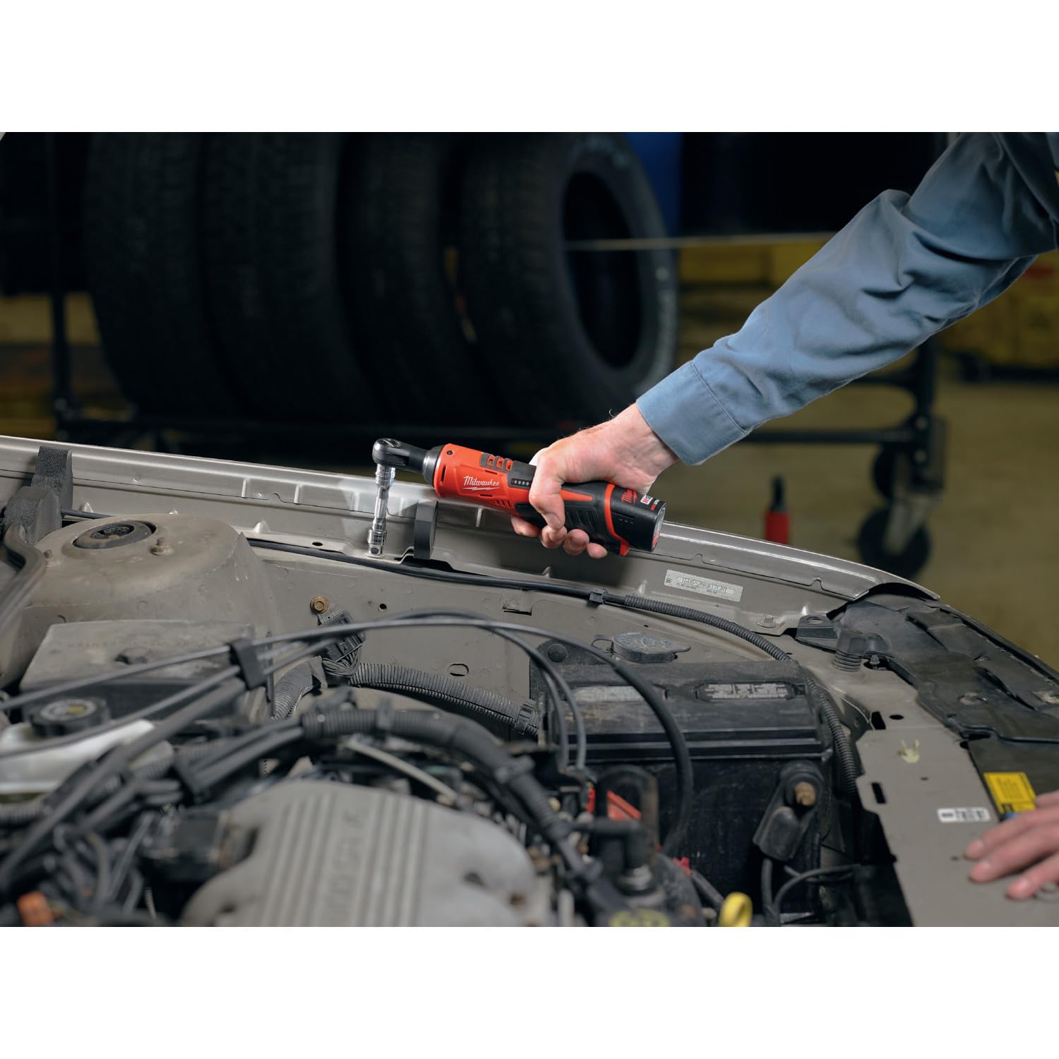 Milwaukee 48-11-2420 m12-compatibility portrait highlights versatile power for multiple tools