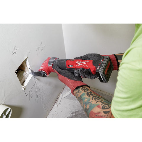 Milwaukee 48-11-2460 performance in cold weather conditions