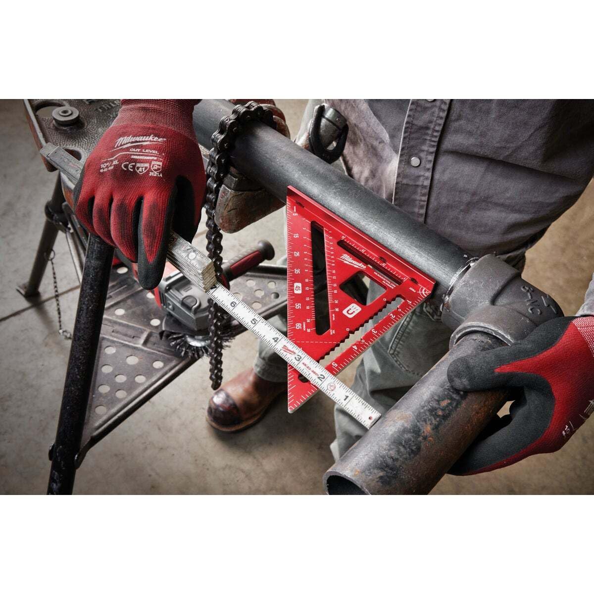 Milwaukee 7in magnetic rafter square showing 1in cutout pipe prop for versatile mounting
