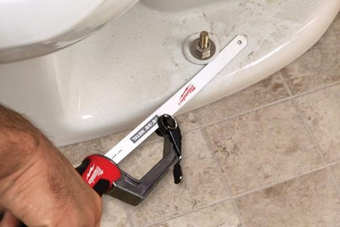 Milwaukee compact hack saw rubber overmold grip improves comfort during cuts