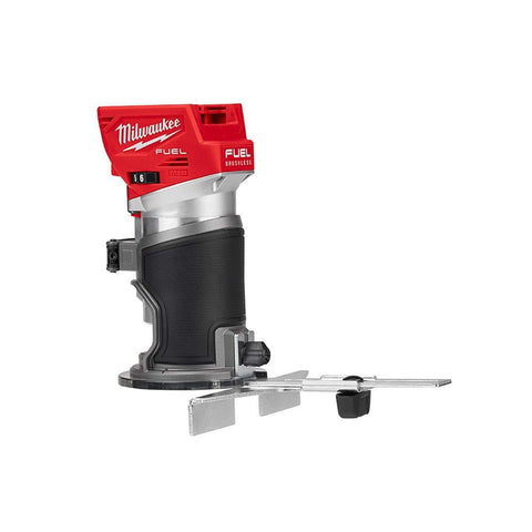 Lightweight 2.9 lb Milwaukee router enables comfortable extended use.