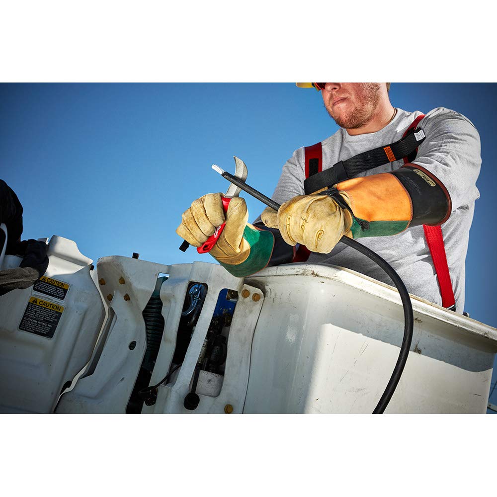Milwaukee Hawkbill knife stainless steel blade resists corrosion during daily use