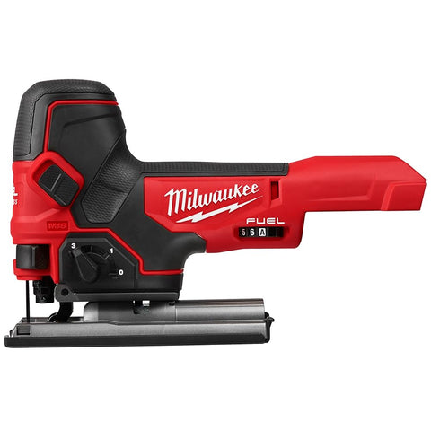 MILWAUKEE jig saw 18V with barrel grip in use for precise cordless cuts