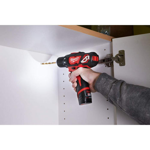 Milwaukee M12 kit packaging with two batteries boosts versatility.
