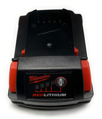 Milwaukee M18 1.5Ah battery gauge display indicating remaining runtime