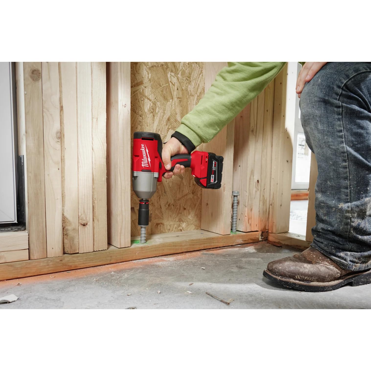 Milwaukee M18TRADE wrench overview for automotive and construction tasks
