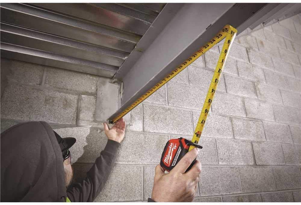 Milwaukee magnetic tip enables hands-free measurement on metal surfaces.