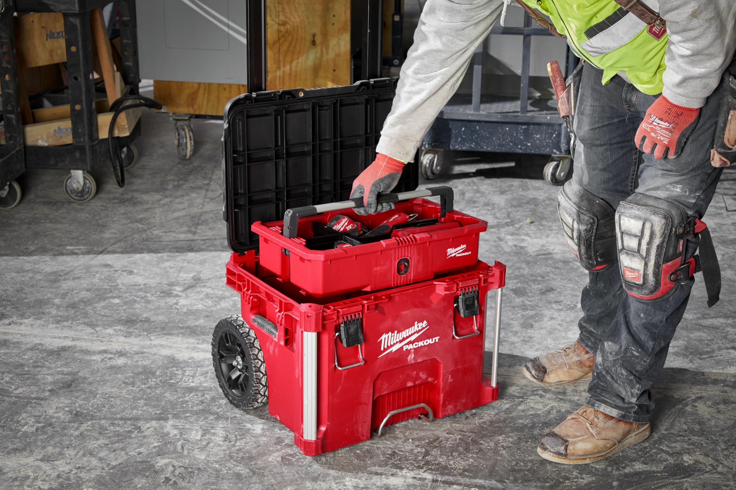 Milwaukee Packout metal corners and high-impact polymer body resist daily bumps