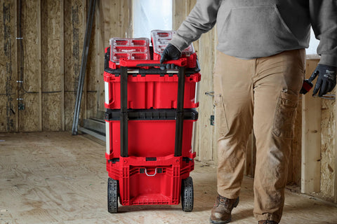 Milwaukee Packout retractable extension handle makes transport smoother on long or uneven routes