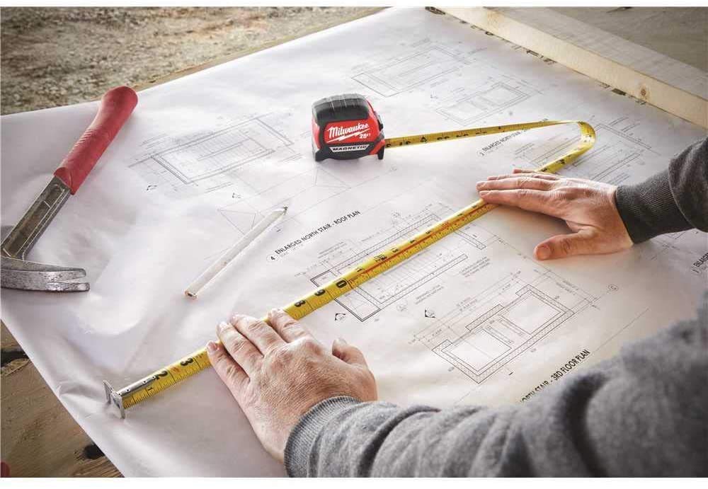 Milwaukee rugged case reduces slip for precise measurements.