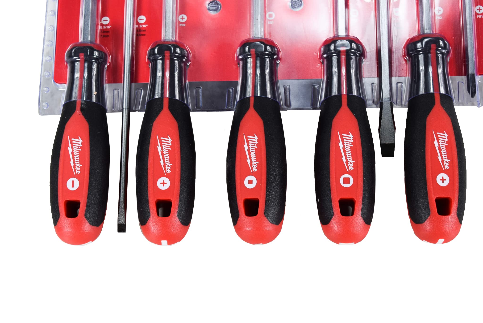 Milwaukee set with visible ID markings for quick size selection