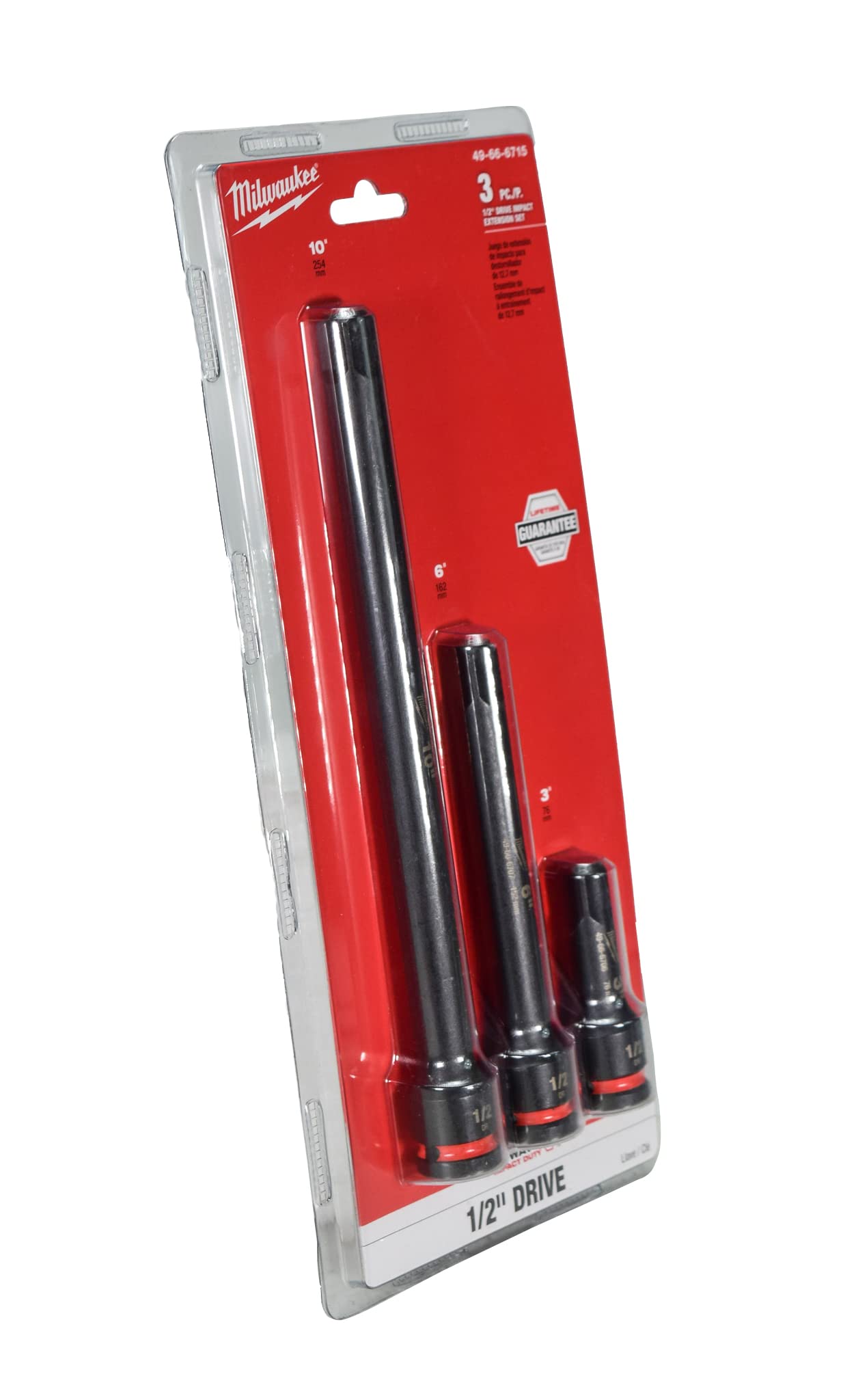 Close-up of Milwaukee Shockwave dual-hole groove for easy attachment under high torque
