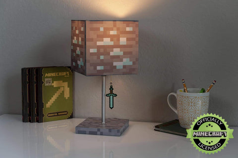 Minecraft bedroom decor that fits desks and shelves for gamers
