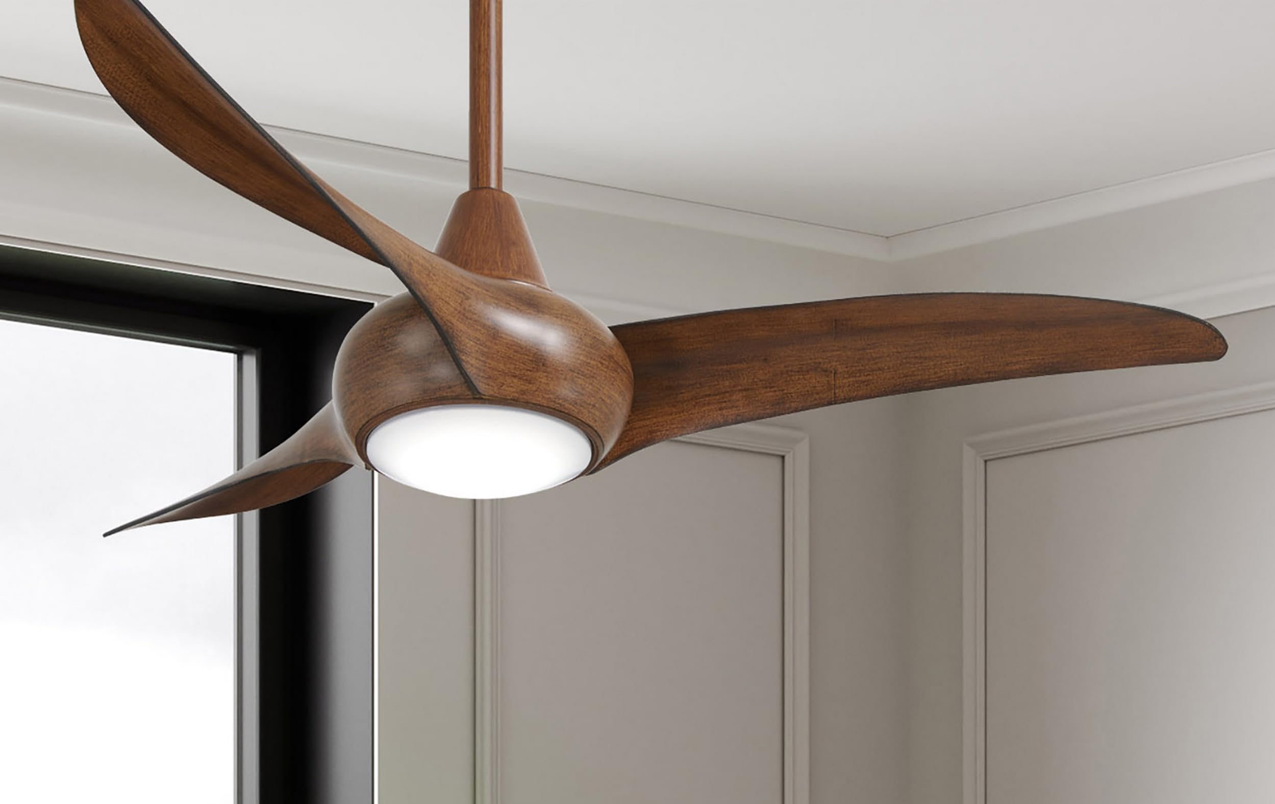 Minka-Aire F845-DK variable blade pitch optimizing airflow in living areas