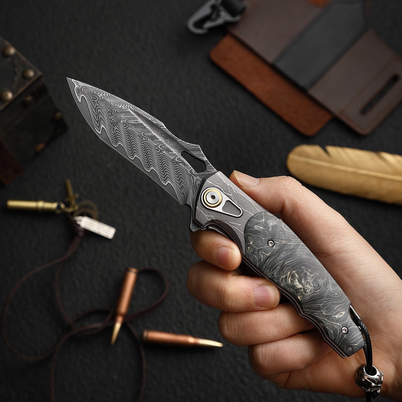Minowe jet-inspired design conveys bold aviation-inspired style.