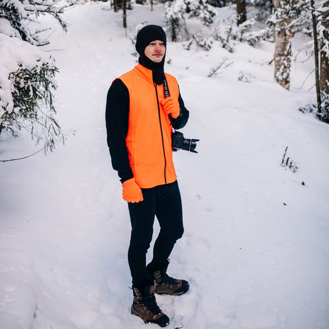Minus33 Merino glove liner under-ski gloves adds extra warmth on the slopes.