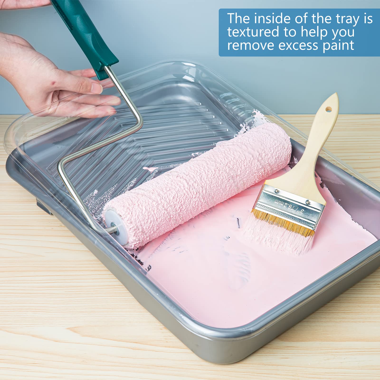 Mister Rui disposable liner in 9-inch tray preserves colors and reduces cleanup.