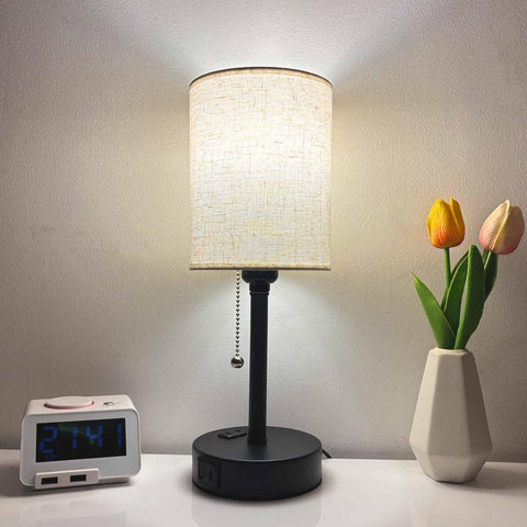 Mituo small bedside lamp with USB outlet for convenient nighttime charging
