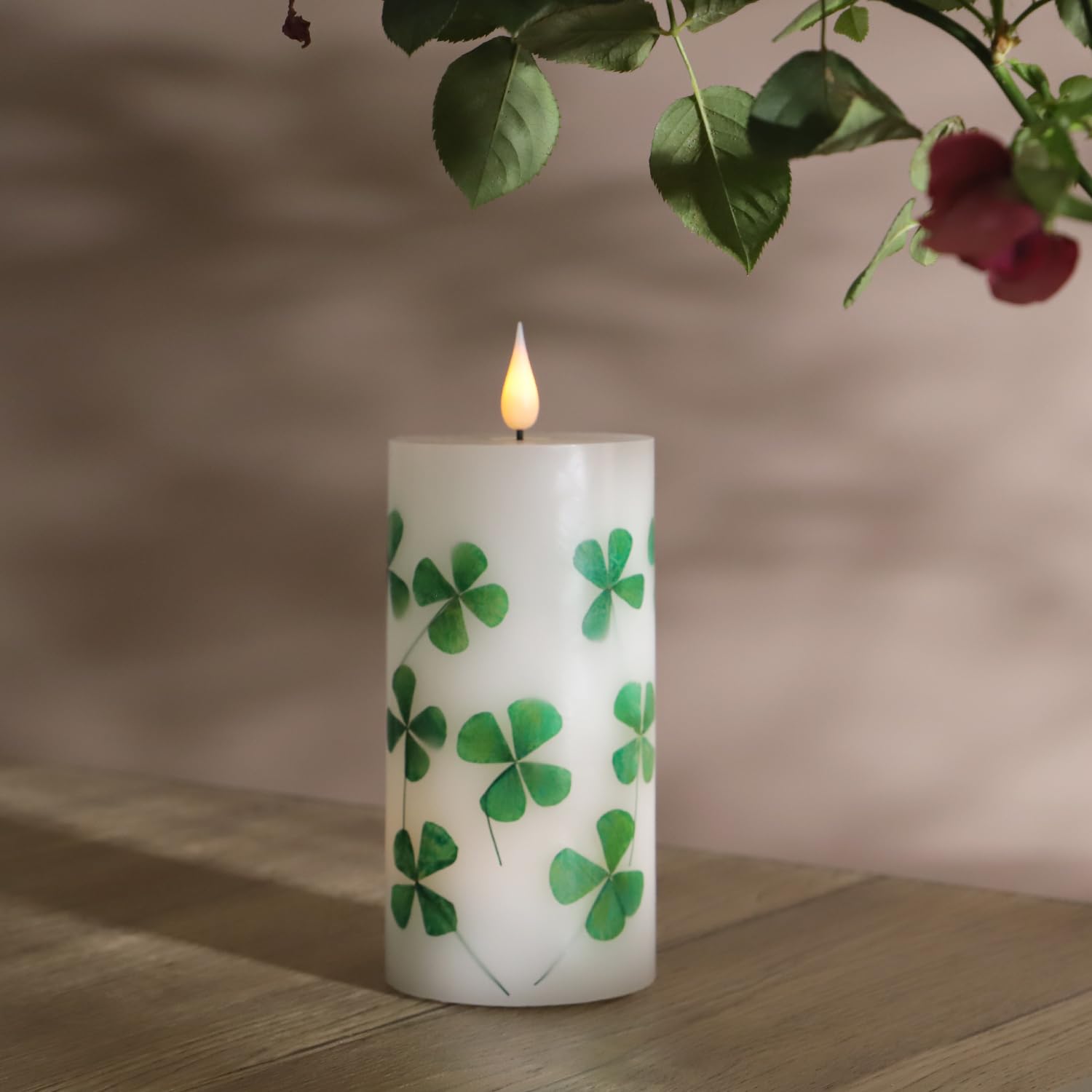 MIYA LIFE handcrafted lucky charms candle preserves real clover for years.