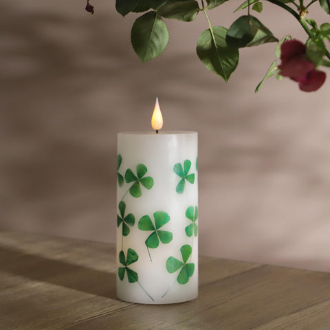 MIYA LIFE handcrafted lucky charms candle preserves real clover for years.