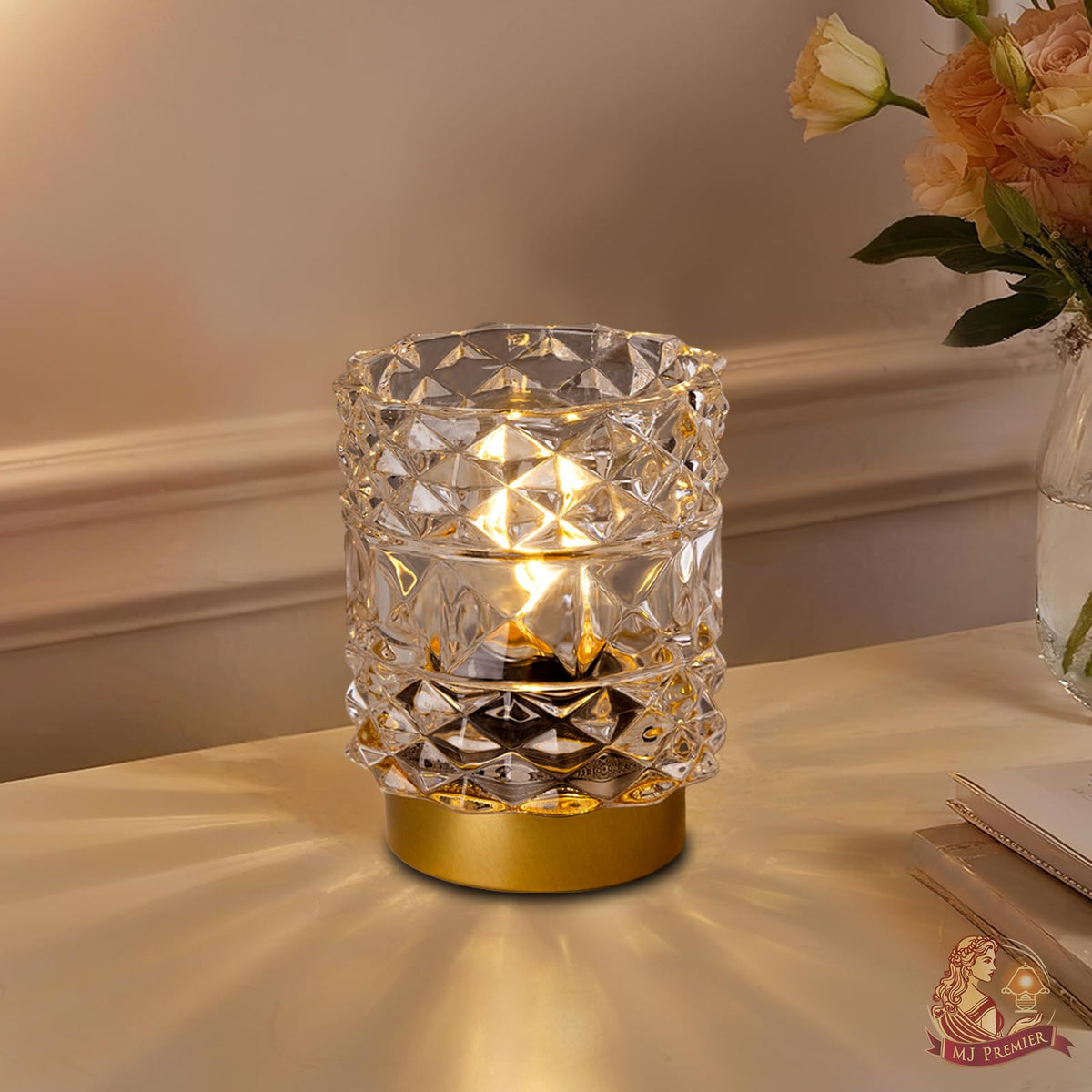 MJ PREMIER battery lamp with diamond texture casts decorative ambient light.