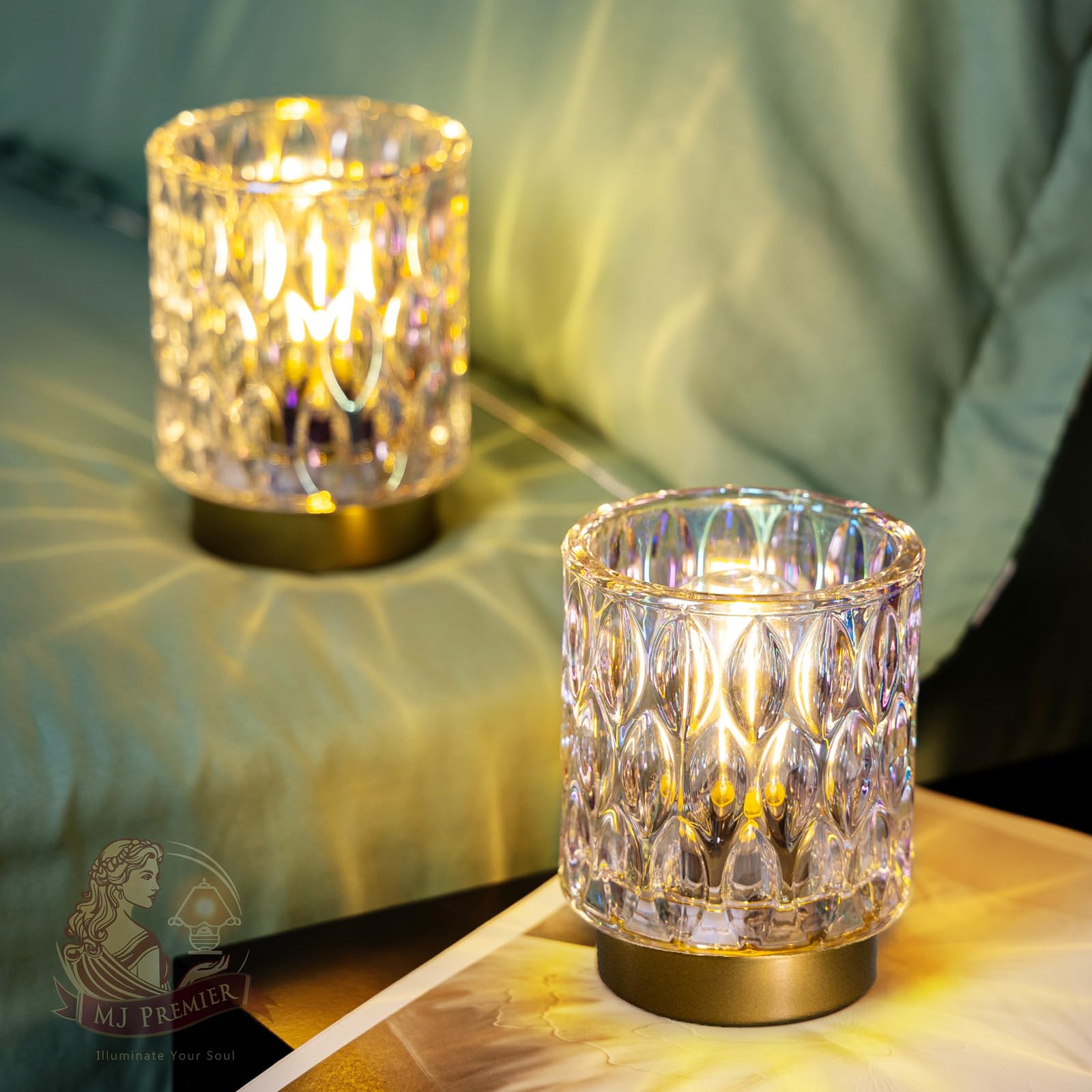 MJ PREMIER cordless crystal lamp shows oval pattern with shimmering reflections nearby