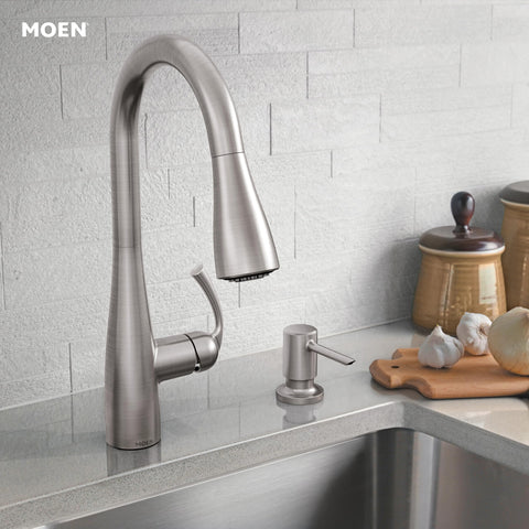 Moen Essie Reflex docking maintains smooth spray head docking