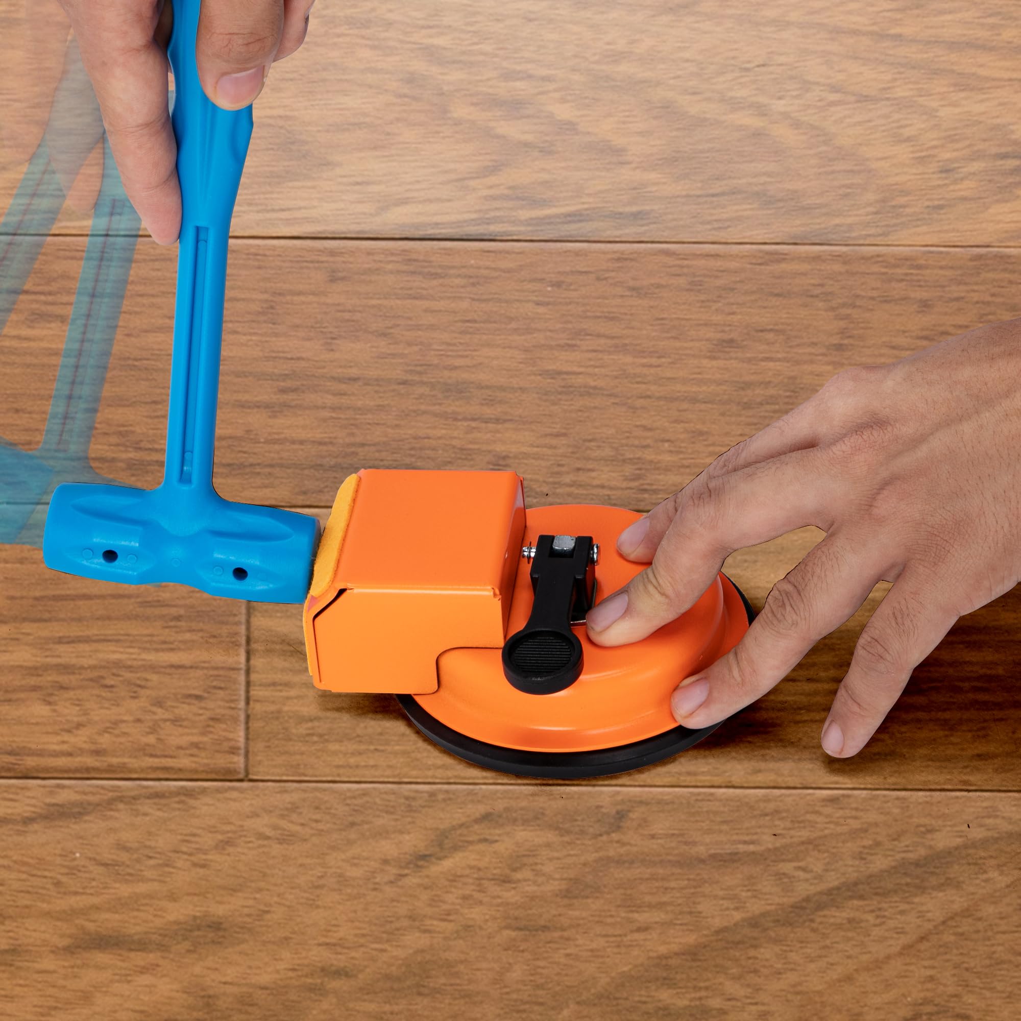 Moonoom tool with ergonomic grip enables steady operation during repairs