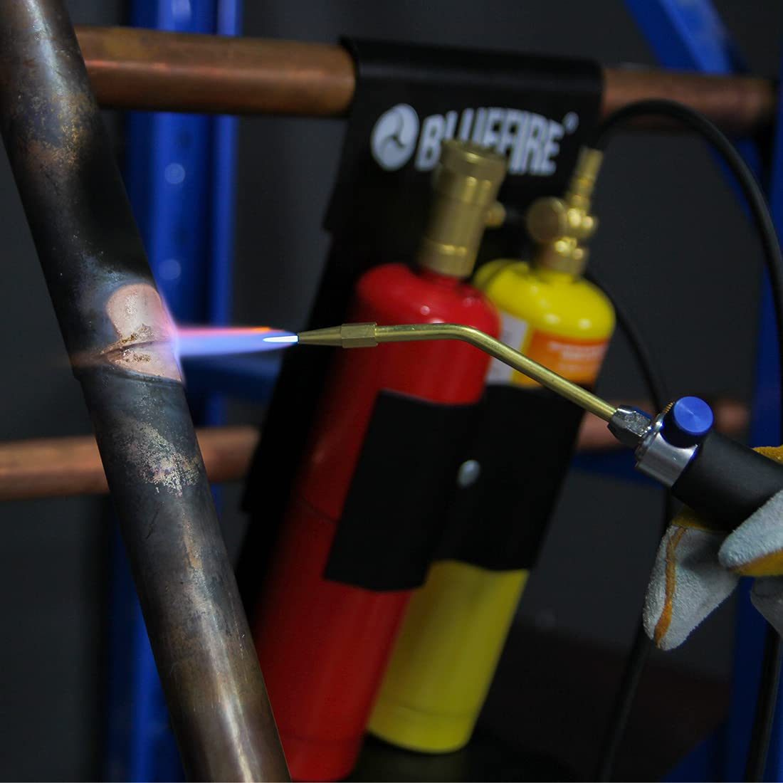 MR. TORCH BLUEFIRE compatible with MAPP/Propane bottles for flexible setups