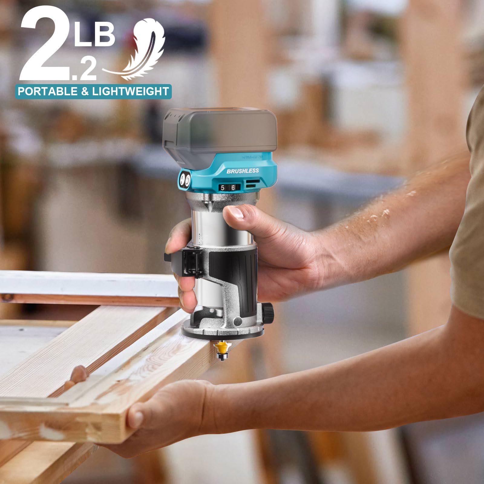 MtiolHig dust collection port helps keep the workspace cleaner during routing.