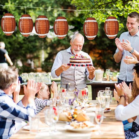 Mudder football-lanterns add a festive vibe and easy storage.
