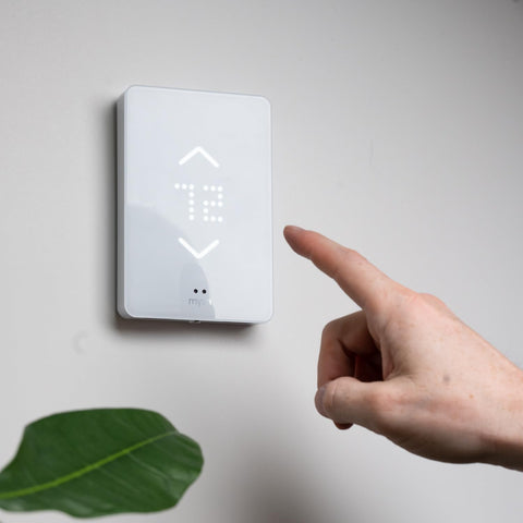 Mysa 240V compatibility graphic confirms support for electric in-floor heating.