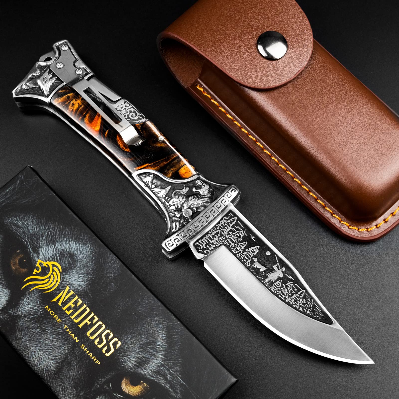 NedFoss TIGER ROAR clip enables easy backpack or belt carry.