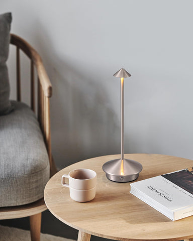 NEWSEE modern cordless table lamp set 2 5000mAh battery for long unplugged use