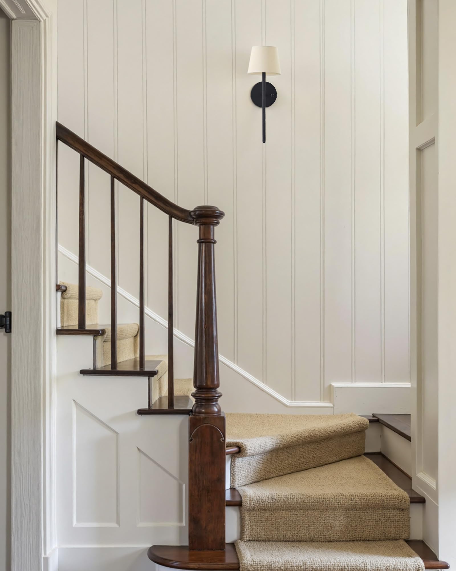 NEWSEE set makes a stylish gift for living rooms and entrances.