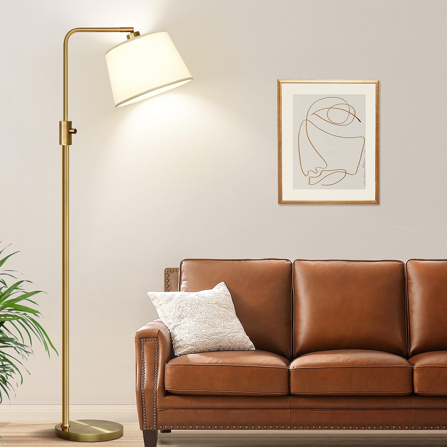 Nintiue elegant brass finish suits modern living rooms and bedrooms.