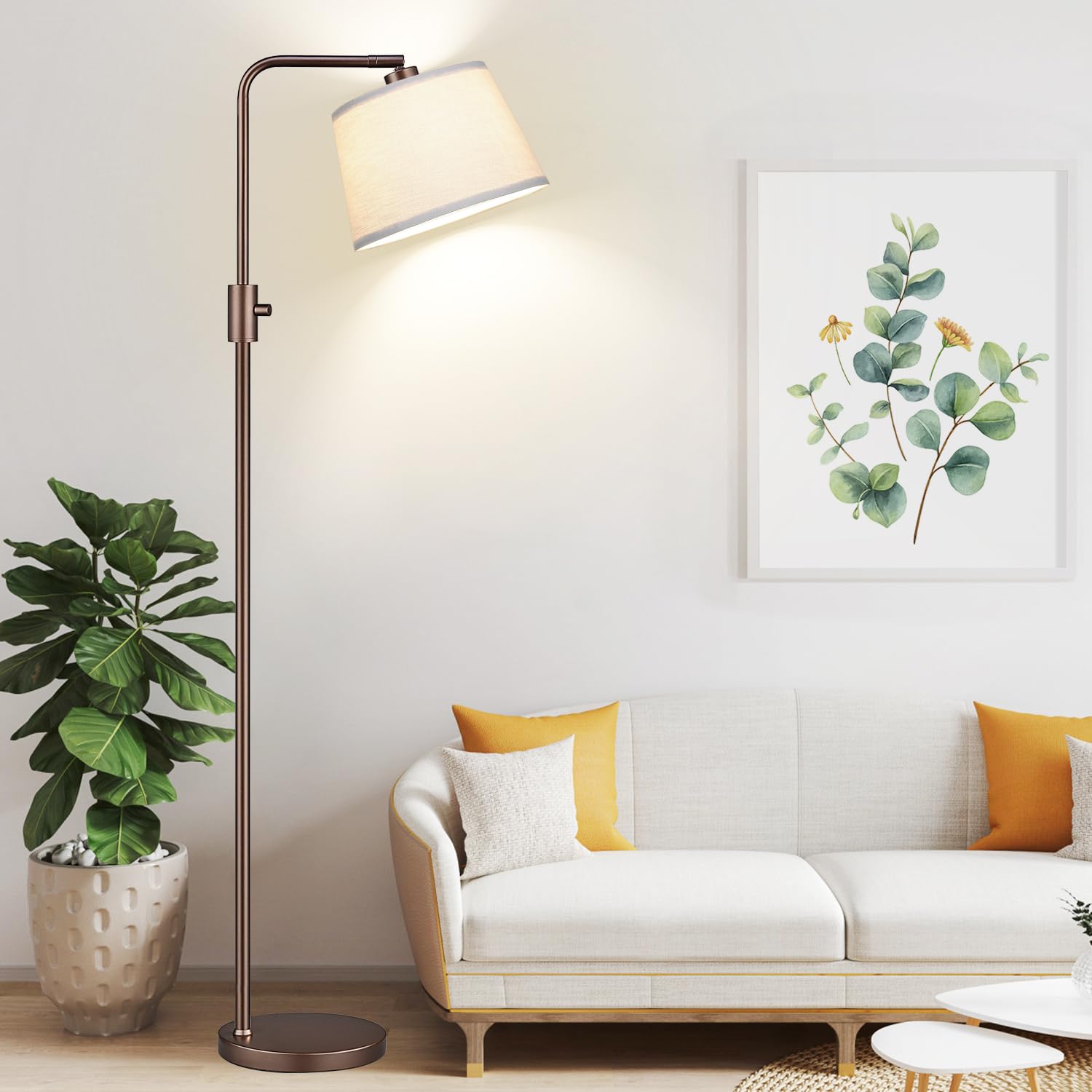 Nintiue sturdy base floor lamp provides stability in rooms