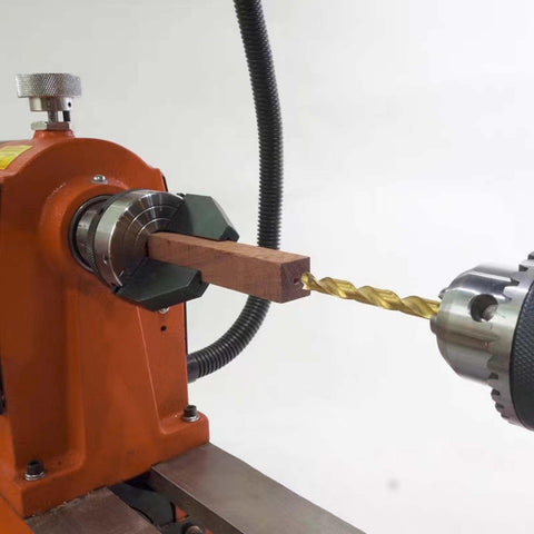 NNBWKIXI pen drilling chuck on lathe during setup