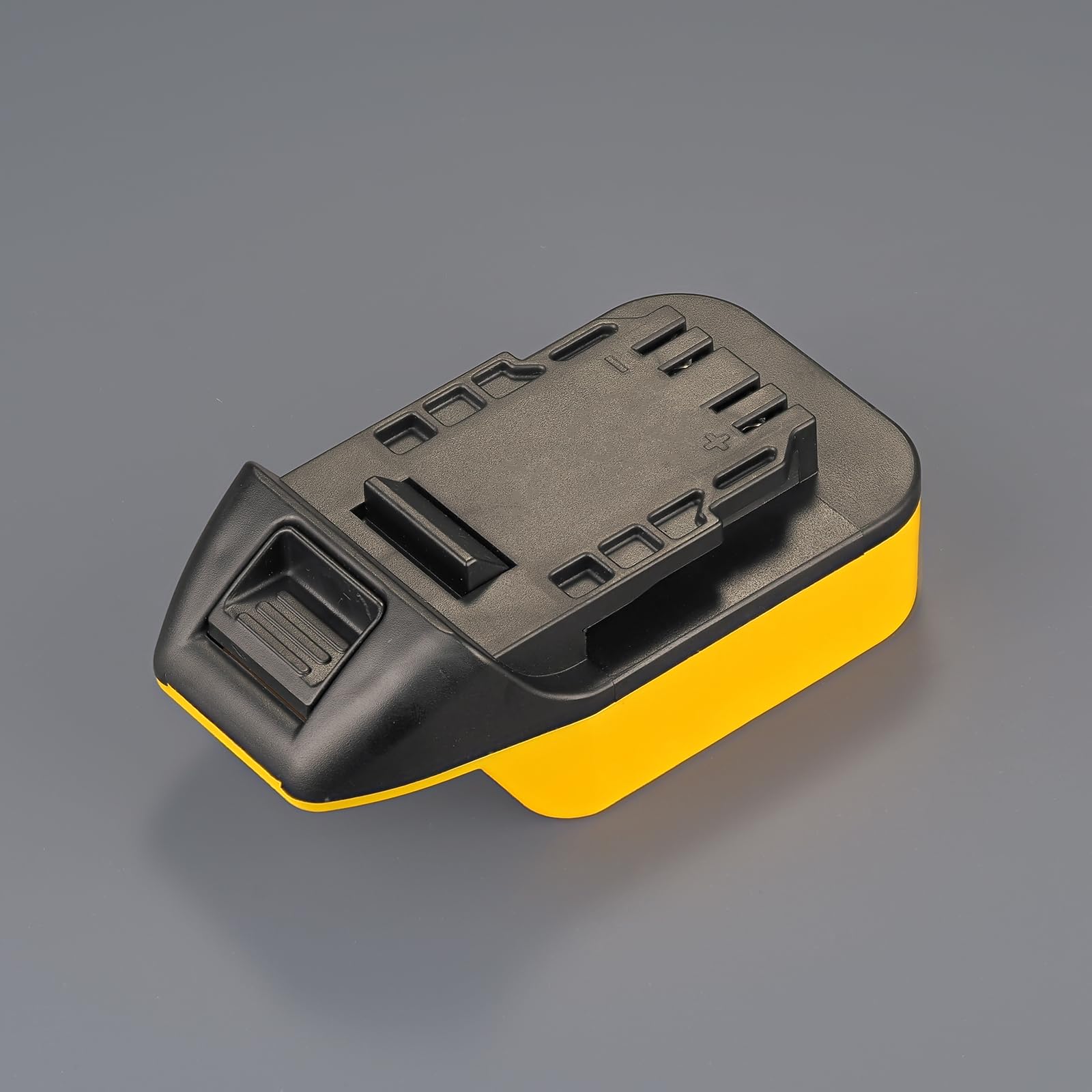 Yellow-black color coding on the NovaQuantic adapter for correct installation.