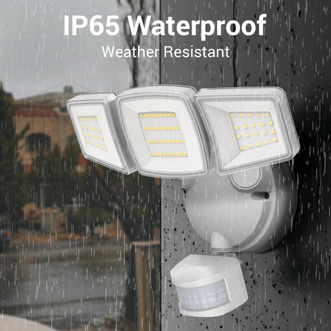 NOVOSTELLA IP65 outdoor-rated lighting withstands weather