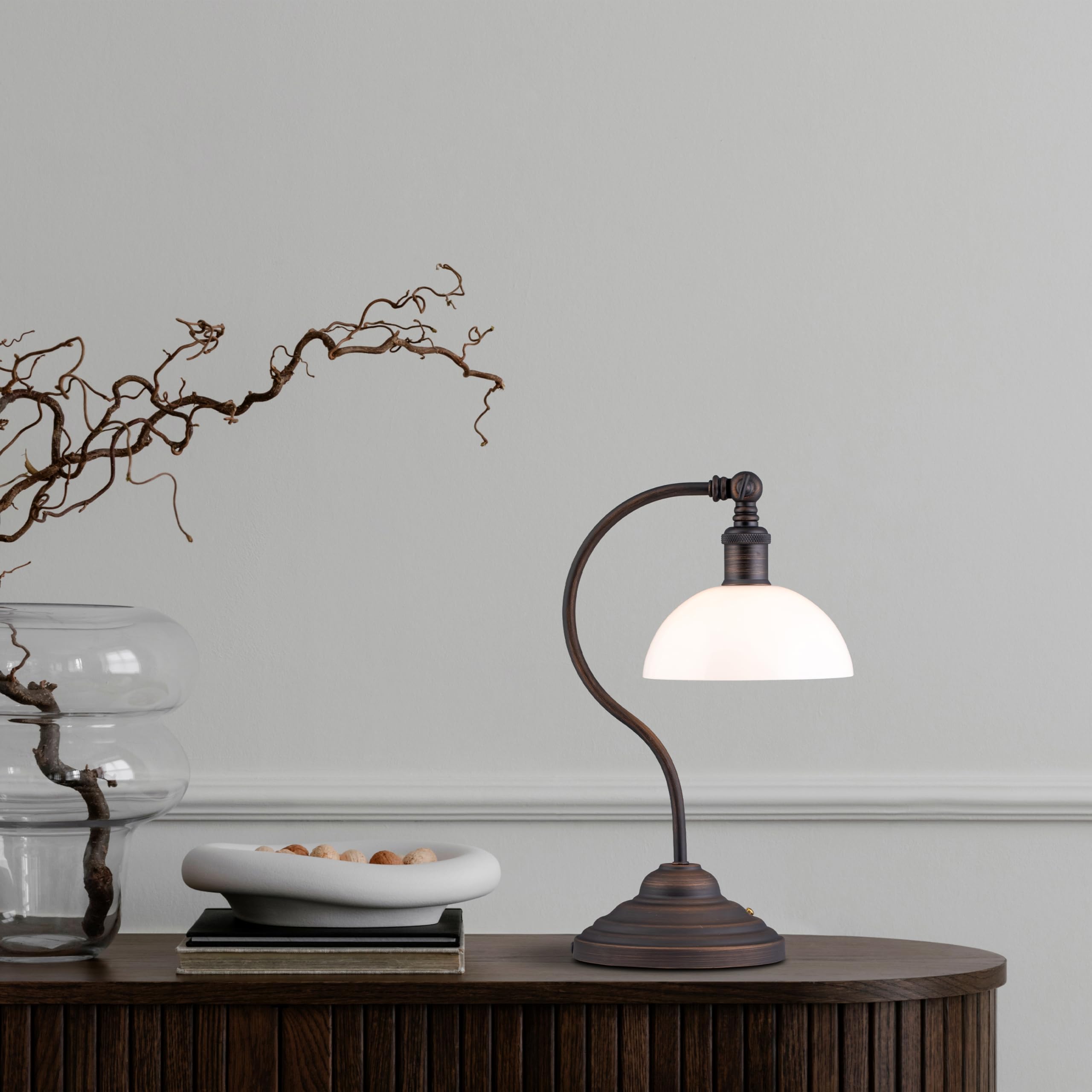 O'Bright Bankers 180° swivel head directs light exactly where needed.