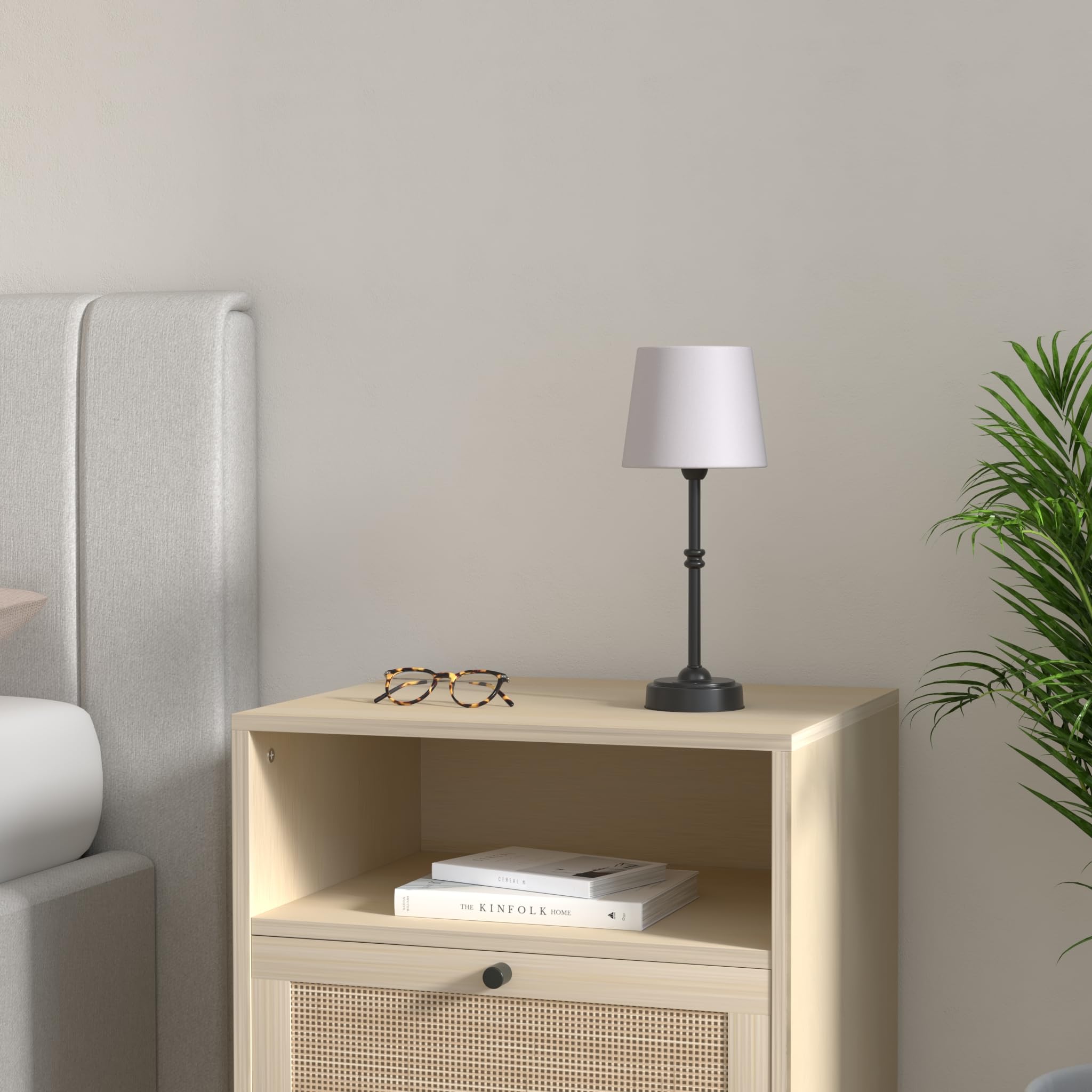 O'Bright Seraph dimmable control demonstrates three brightness levels for reading or ambiance.