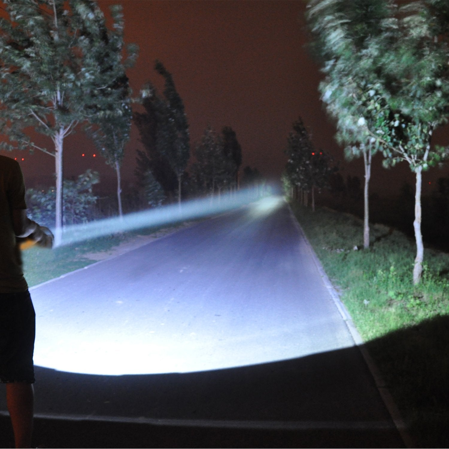ODEAR Torch Searchlight USB charging port enables easy on-the-go recharging