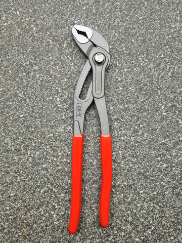OFOSSTOOL Durable, heat-treated steel construction for long-lasting performance