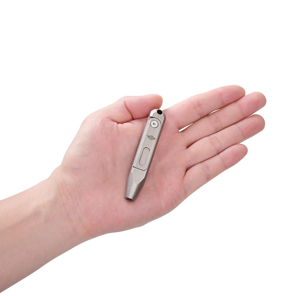 OKNIFE Otacle D1 in-use image showing easy access to eight sizes