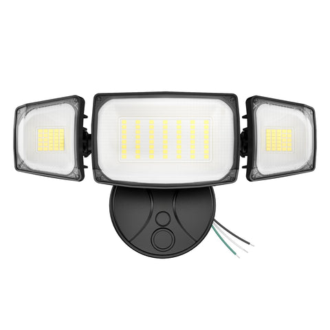 Olafus 80W outdoor flood light with 8000 lumens for bright exterior illumination.