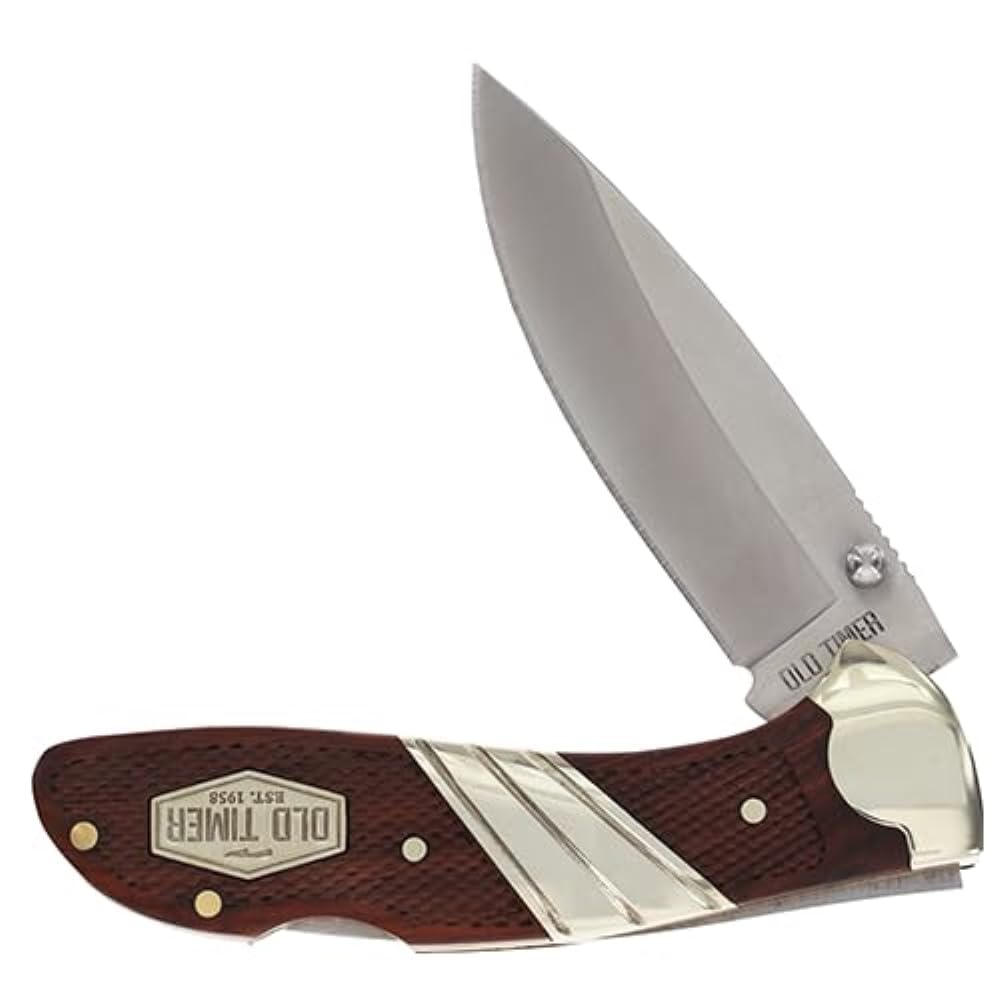Old Timer 31OT knife with wood handle for a comfortable field-ready grip.