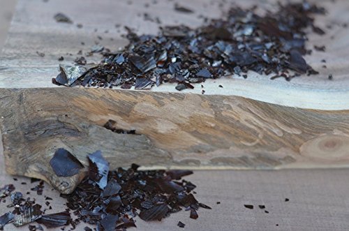 French polish workflow using garnet flakes for elegant sheen.